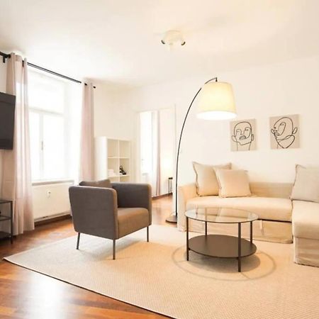 Authentic Austrian Flat In The South Of Vienna Διαμέρισμα Modling Εξωτερικό φωτογραφία