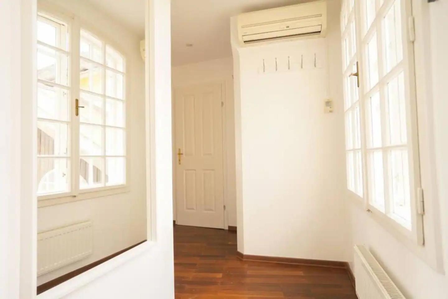 Authentic Austrian Flat In The South Of Vienna Διαμέρισμα Modling Εξωτερικό φωτογραφία
