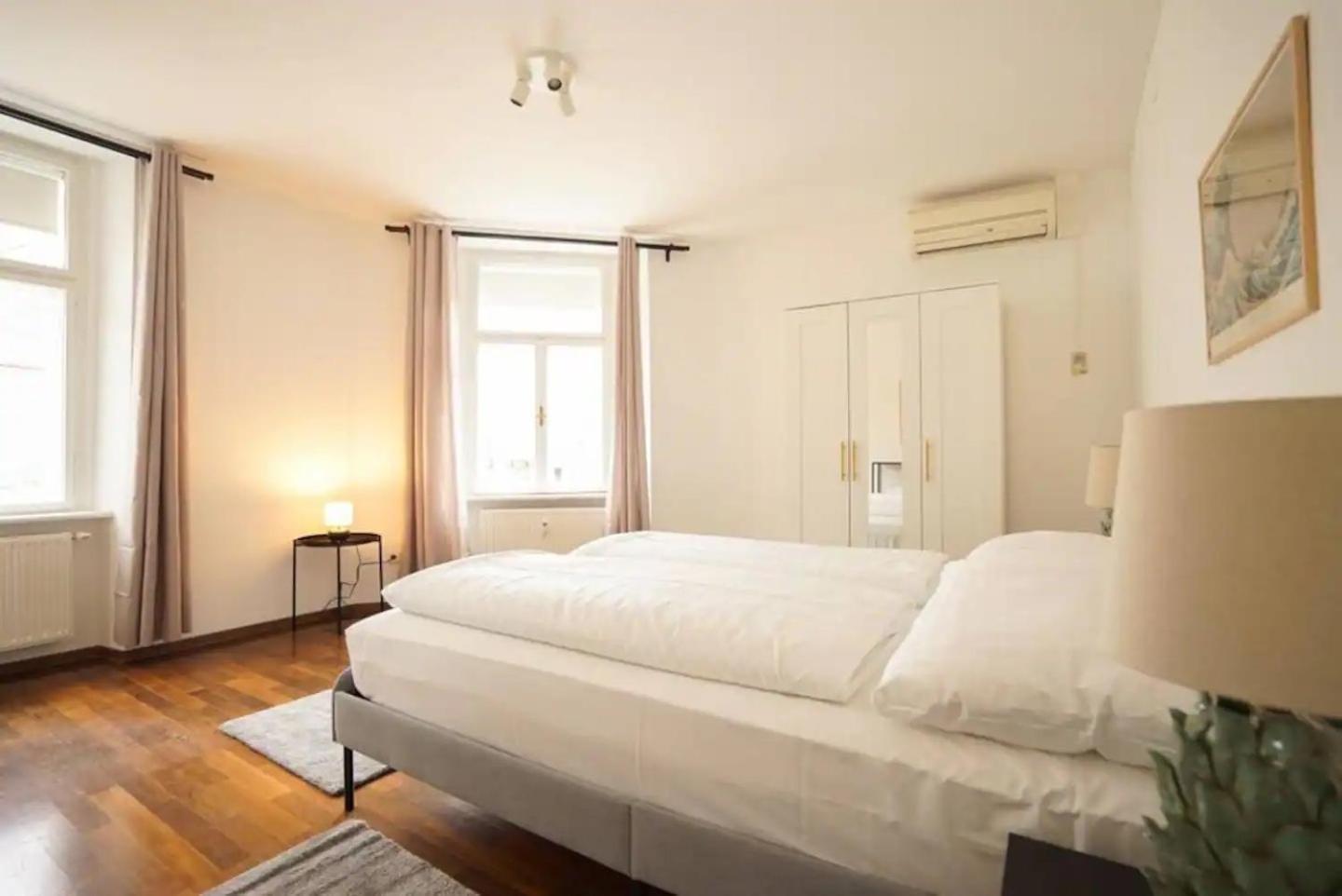 Authentic Austrian Flat In The South Of Vienna Διαμέρισμα Modling Εξωτερικό φωτογραφία