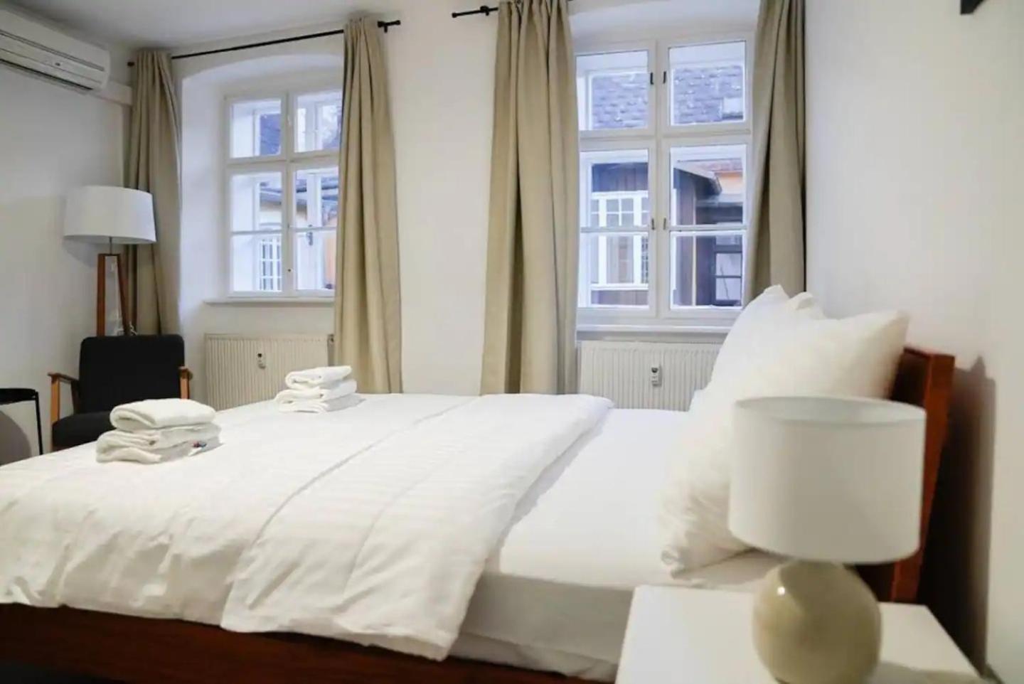 Authentic Austrian Flat In The South Of Vienna Διαμέρισμα Modling Εξωτερικό φωτογραφία