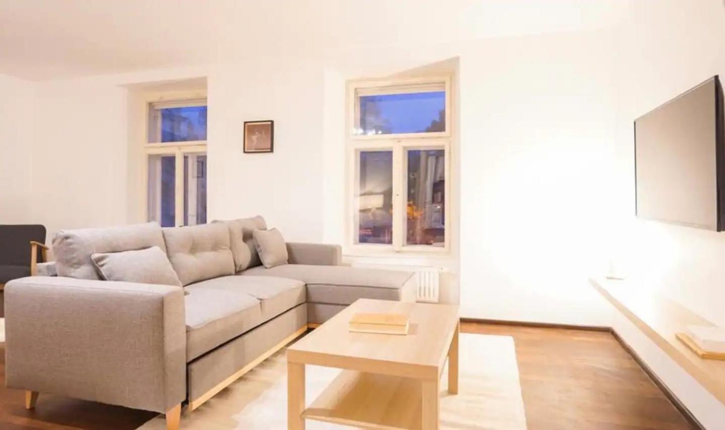 Authentic Austrian Flat In The South Of Vienna Διαμέρισμα Modling Εξωτερικό φωτογραφία