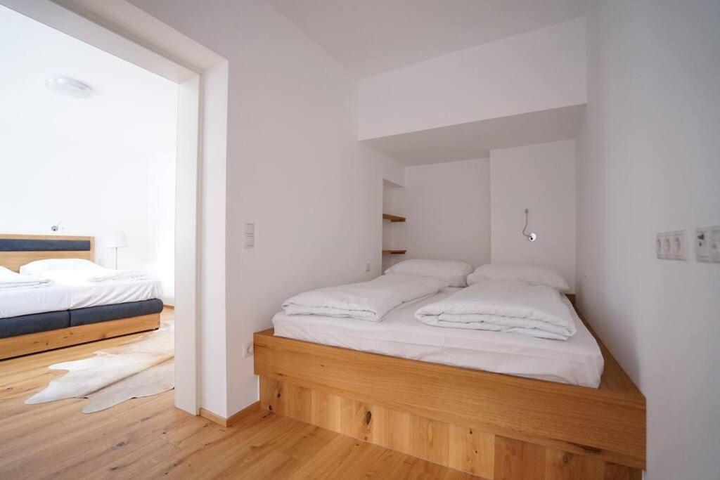 Authentic Austrian Flat In The South Of Vienna Διαμέρισμα Modling Εξωτερικό φωτογραφία
