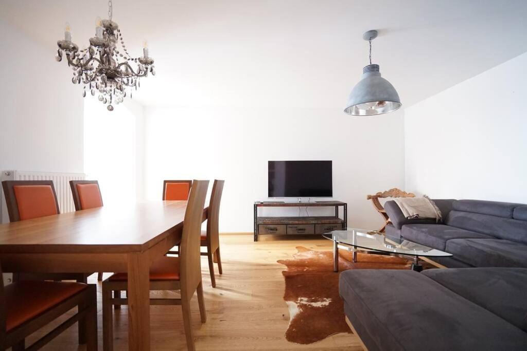 Authentic Austrian Flat In The South Of Vienna Διαμέρισμα Modling Εξωτερικό φωτογραφία